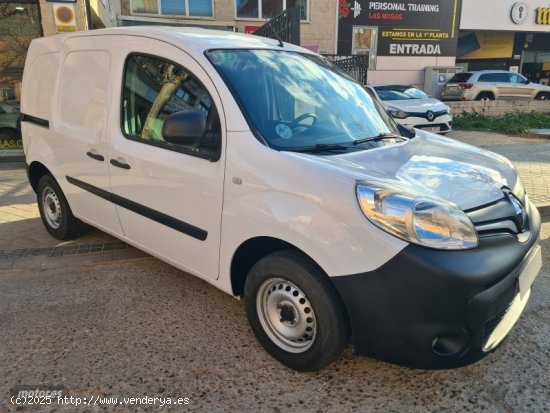  Renault Kangoo Furgon 1.5dci 75cv de 2019 con 125.000 Km por 7.438 EUR. en Madrid 