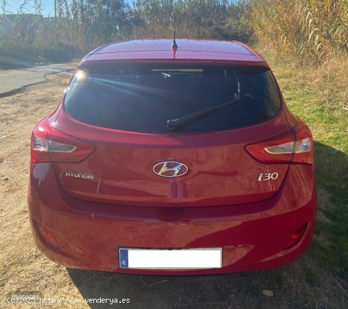 Hyundai i30 1.6 CRDI 110 cv Go Brasil de 2014 con 56.800 Km por 10.250 EUR. en Barcelona