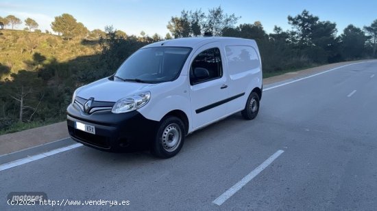 Renault Kangoo Furgon 1.5DCi 75 CV  12/2018 de 2018 con 135.698 Km por 9.500 EUR. en Girona