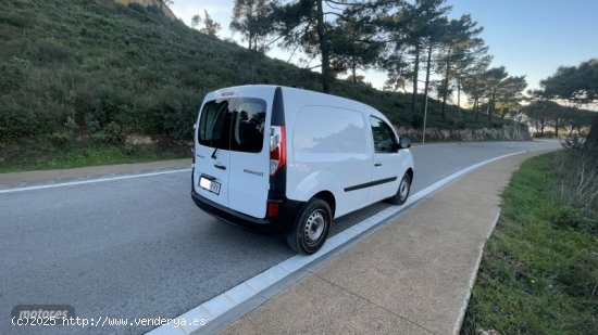 Renault Kangoo Furgon 1.5DCi 75 CV  12/2018 de 2018 con 135.698 Km por 9.500 EUR. en Girona