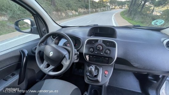 Renault Kangoo Furgon 1.5DCi 75 CV  12/2018 de 2018 con 135.698 Km por 9.500 EUR. en Girona