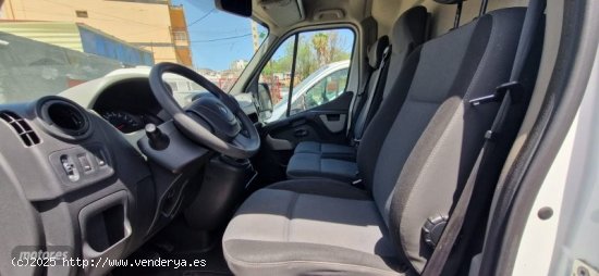 Renault Master MASTER FURGON 2.2 110 CV dCi de 2015 con 134.109 Km por 16.500 EUR. en Tenerife