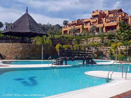 Atico Duplex de lujo con magnificas vistas en Alminar, Nueva Andalucia - MALAGA