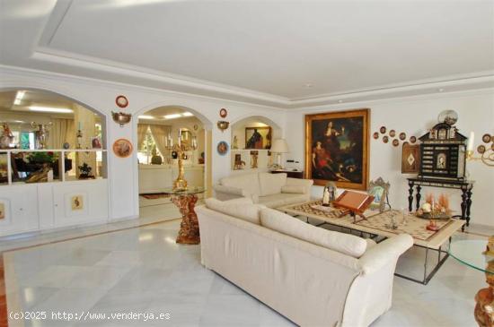 Villa en la Milla de Oro, Marbella - MALAGA