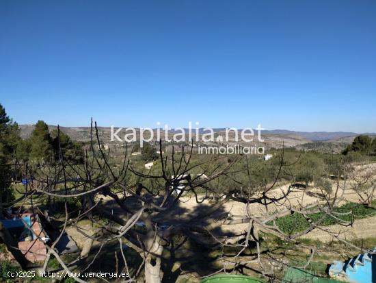 TERRENO CON CASITA AGRICOLA EN SIERRA MARIOLA - VALENCIA