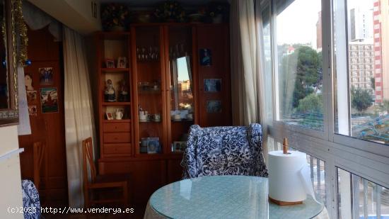 Apartamento con 1 dormitorio y terraza acristalada en zona Rincon de Loix. - ALICANTE