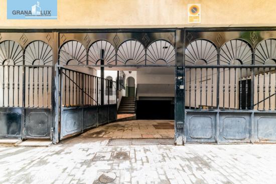 Estupenda plaza de Garaje en el centro de Granada! - GRANADA