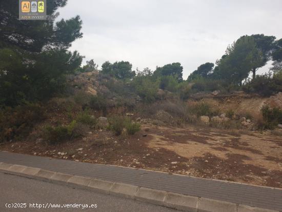 TERRENO EN URBANIZACION MONTERICO - ALICANTE