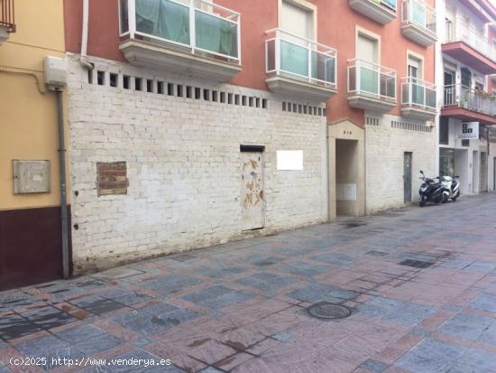 VENTA DE LOCAL COMERCIAL EN FUENGIROLA CENTRO - MALAGA