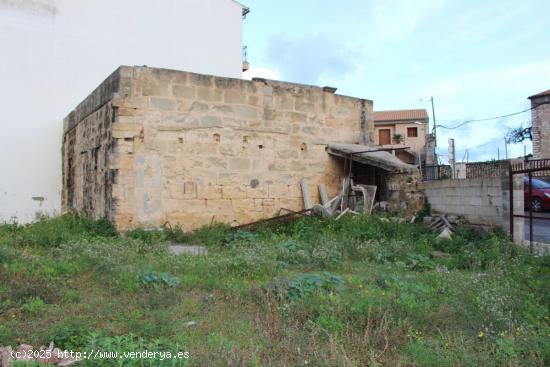 Solar urbano con cochera en el centro de LLoseta - BALEARES