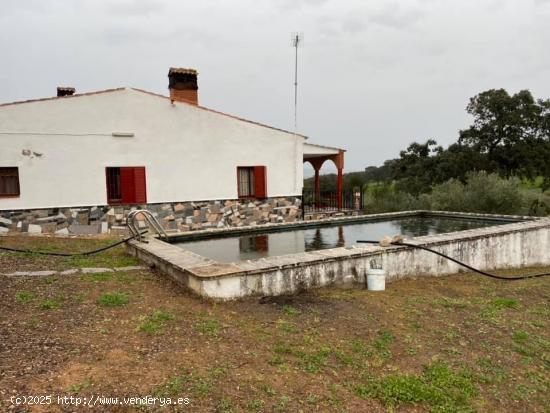 CHALET CON TERRENO - CORDOBA