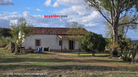  PARCELA CON CASA Y ALBERCA A LA VENTA - CORDOBA 