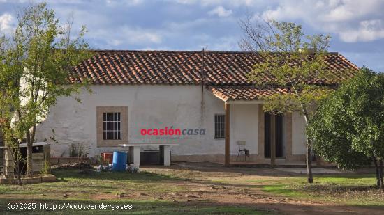 PARCELA CON CASA Y ALBERCA A LA VENTA - CORDOBA