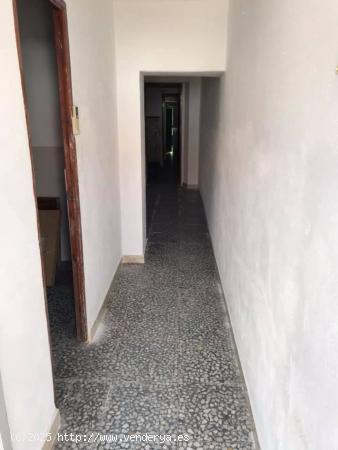 CASA CON TEJADO NUEVO EN EL PORVENIR POR SOLO 16.000€. - CORDOBA