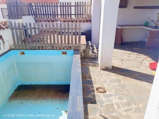  CASA RURAL CON PISCINA - CORDOBA 