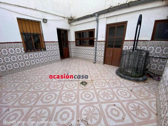 CASA CON TEJADO NUEVO EN EL CENTRO DE PUEBLONUEVO - CORDOBA