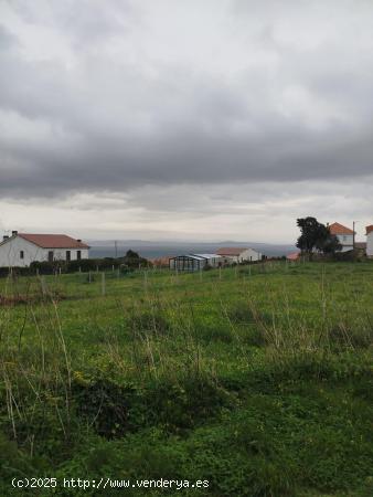 TERRENO CON VISTAS AL MAR EN CASTIÑEIRAS - A CORUÑA