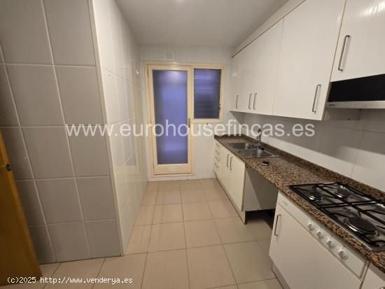 Piso de alquiler en Santa Eulalia (Hospitalet) - BARCELONA