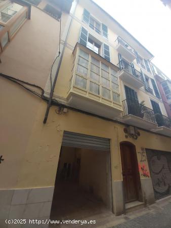  LOCAL COMERCIAL PRÓXIMO A PZ DE LA MERCÈ - BALEARES 