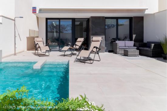 Villa moderna con piscina privada en Benijófar, Rojales - ALICANTE