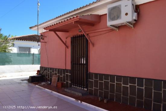 CHALET EN PEDRALBA - VALENCIA