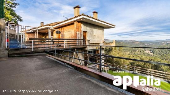 ESPECTACULAR CASA A 4 VIENTOS EN SANT FELIU DEL RACÓ - BARCELONA