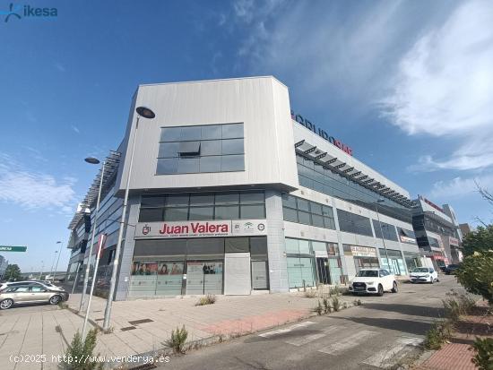  Venta de local en Lucena (Córdoba) - CORDOBA 