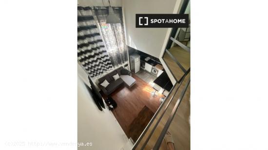 Apartamento de 2 dormitorios en alquiler en El Pilar, Madrid. - MADRID