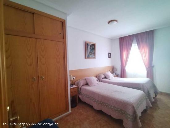 APARTAMENTO DE 2 DORMITORIOS 1 BAÑO EN TORREVIEJA - ALICANTE