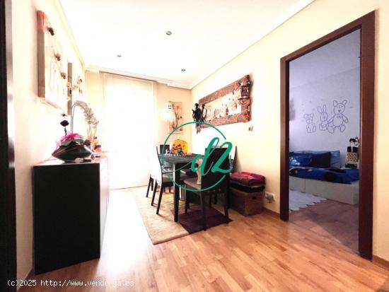 SE VENDE ACOGEDOR APARTAMENTO REFORMADO EN LA INMACULADA.REF 1263 - ORENSE