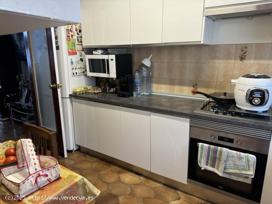 Unifamiliar adosada en venta  en Torà - Lleida