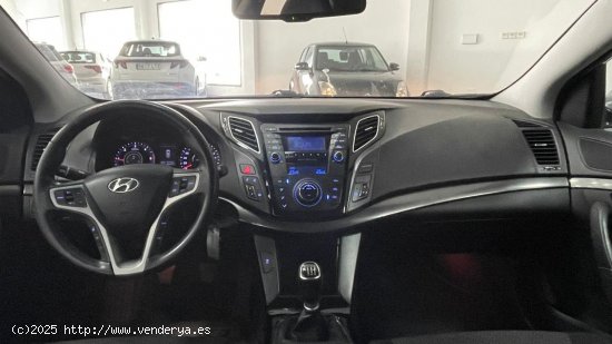 Hyundai i40 1.7 CRDi 115cv BlueDrive City - Utrera