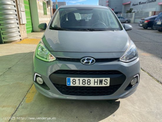 Hyundai i10 1.0 TECNO PLUS BLUE EDITION 5P NACIONAL CERTIFICADO EN CARROCERIA - Malaga