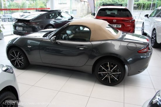 Mazda MX5 ST 2.0  184CV KAZARY de 2024 con 10 Km por 34.700 EUR. en Pontevedra