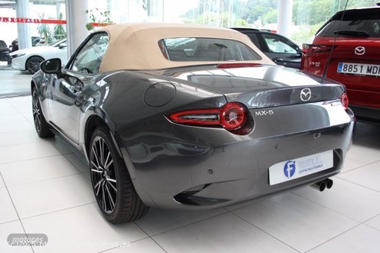 Mazda MX5 ST 2.0  184CV KAZARY de 2024 con 10 Km por 34.700 EUR. en Pontevedra