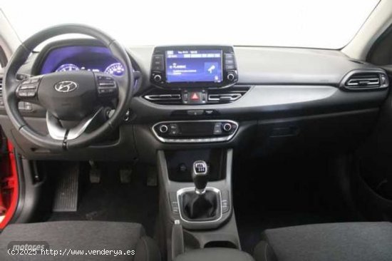 Hyundai i30 1.0 TGDI Klass LR 48V 120 de 2024 con 15.601 Km por 22.000 EUR. en Madrid