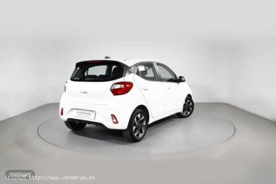 Hyundai i10 1.0 MPI Klass Aut. de 2024 con 1.316 Km por 18.300 EUR. en Barcelona