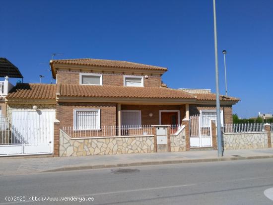 Chalet de obra nueva en Avileses (Murcia) en una parcela en esquina de 348 m2. - MURCIA