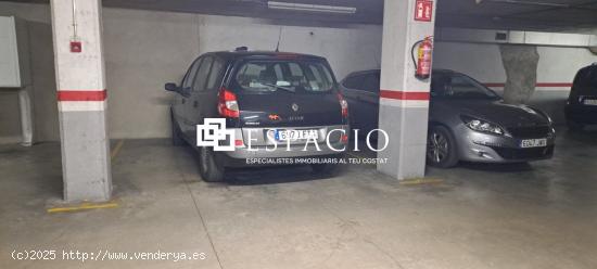 Parking de grandes dimensiones en muy buena zona!!! - BARCELONA