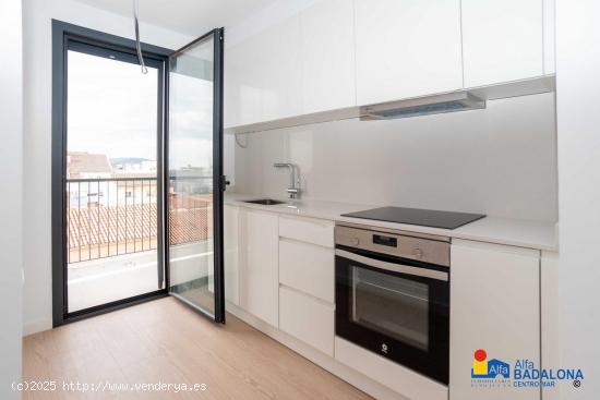 Ático Dúplex en La Morera, 3 Habitaciones, Buhardilla y Terraza, con Parking Opcional - BARCELONA