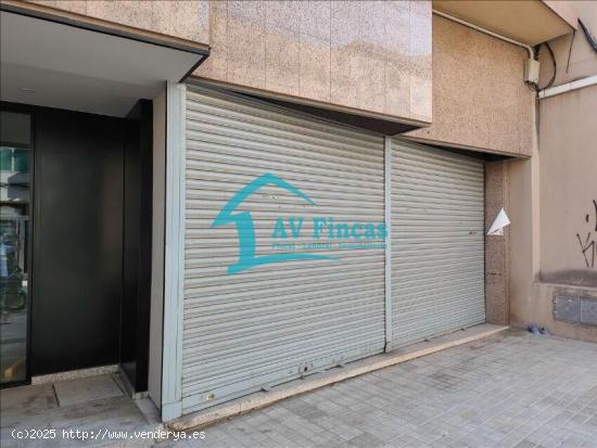 MARAVILLOSO LOCAL COMERCIAL EN LA CALLE CALVARI - BARCELONA