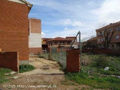 Terreno urbano de 674 m2 en venta en Azucaica - TOLEDO