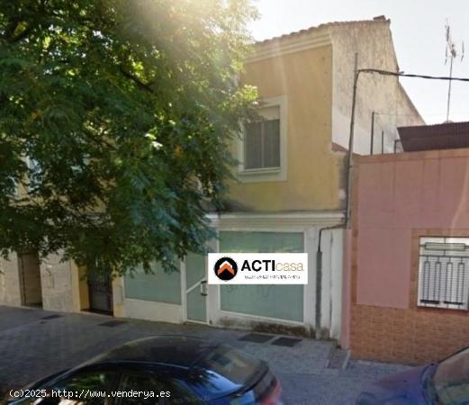  LOCAL EN VENTA EN C/ GURUGÚ - BADAJOZ 