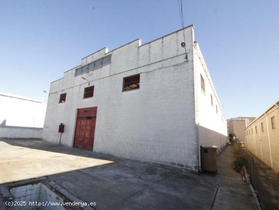 NAVE INDUSTRIAL EN VENTA EN AVDA FELIPE TRIGO - BADAJOZ