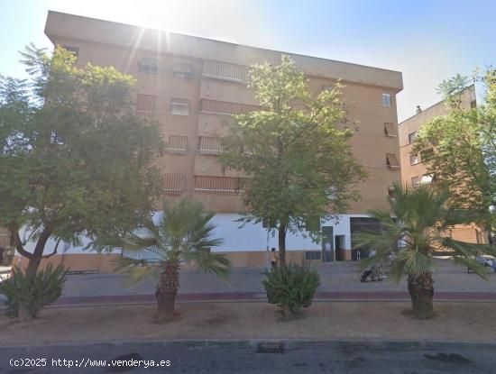 PLAZA DE GARAJE EN GLORIETA CIUDAD DE CÓRDOBA / EDIFICIO EMBAJADOR - CORDOBA