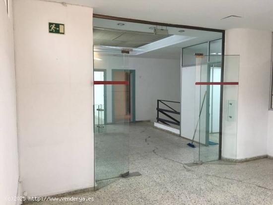 ALQUILER LOCAL COMERCIAL EN EL CENTRO DE SEVILLA, ZONA ENCARNACIÓN, LAS SETAS - SEVILLA