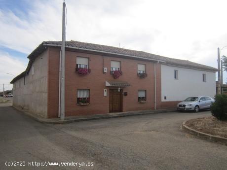 SE VENDE CASA REFORMADA EN VILLABRAZ - LEON