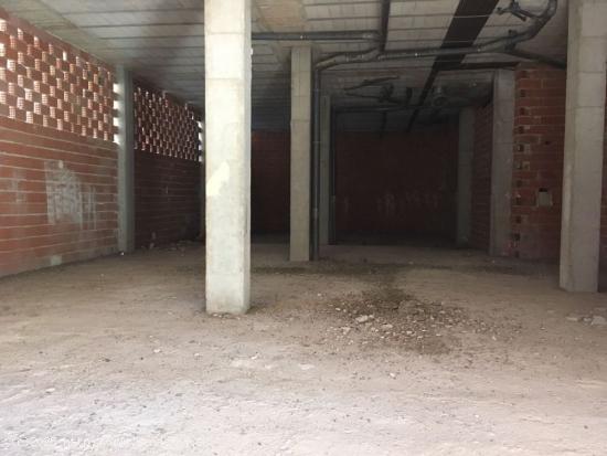 ++LOCAL EN ESQUINA CENTRICO EN MOLINA DE SEGURA++ 240M2 - MURCIA