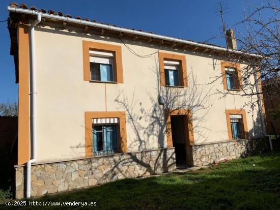  VIVIENDA + FINCAS EN CALAVERAS DE ABAJO (LEON) - LEON 