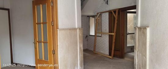 Se vende casa para reformar en Archena - MURCIA